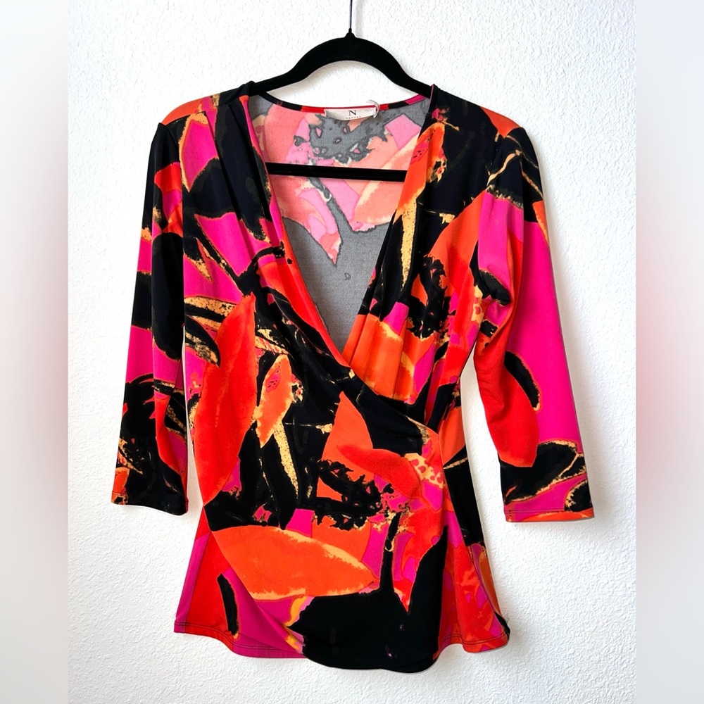 Natori Colorful V-Neck Faux Wrap‎ Wrinkle Resistant 3/4 Sleeves Blouse Small